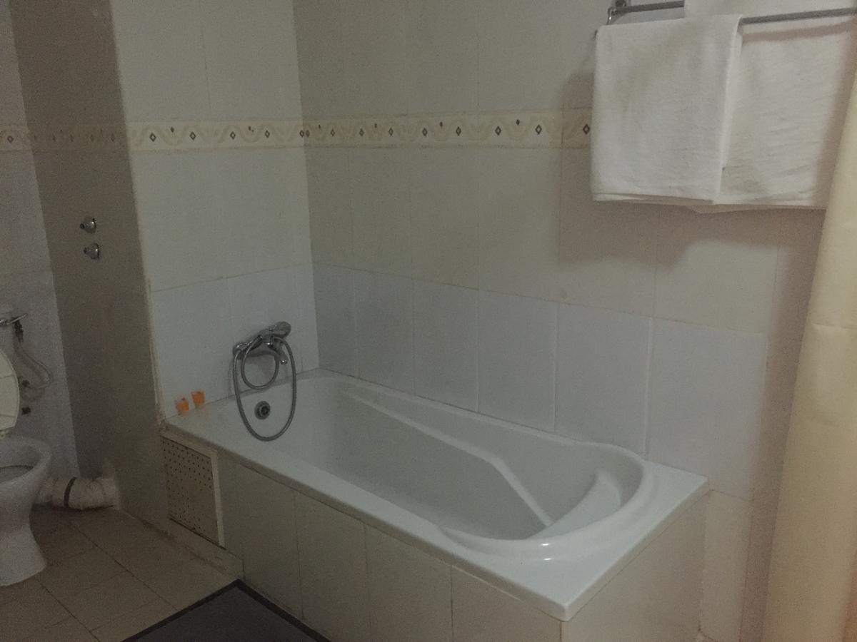 Ampomaah Hotel Accra Camera foto