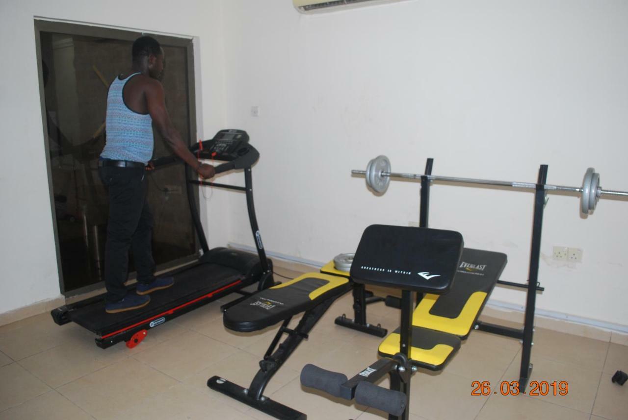 Ampomaah Hotel Accra Esterno foto
